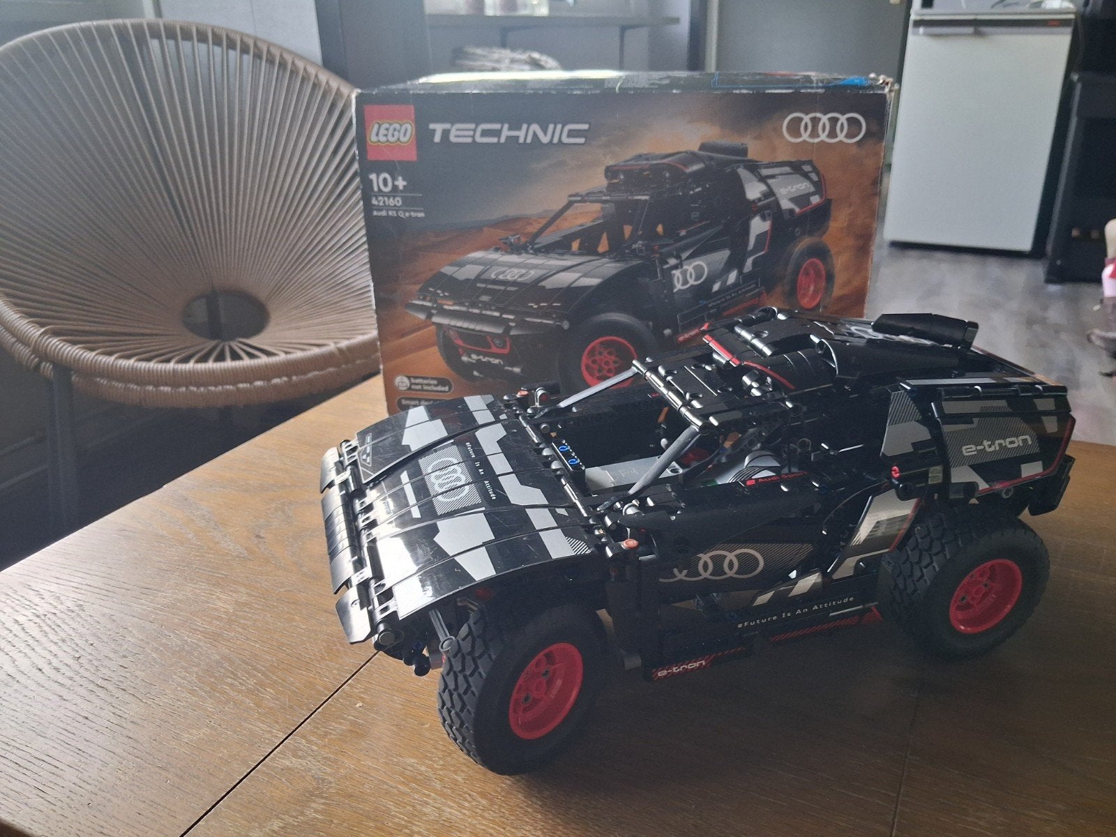 lego technic audi sq8 etron, Ophalen of Verzenden, Zo goed als nieuw
