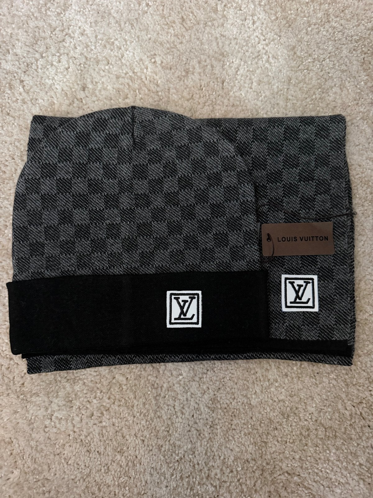 Louis Vuitton Muts en Sjaal Set - Nieuw, Verzenden, Nieuw, Muts