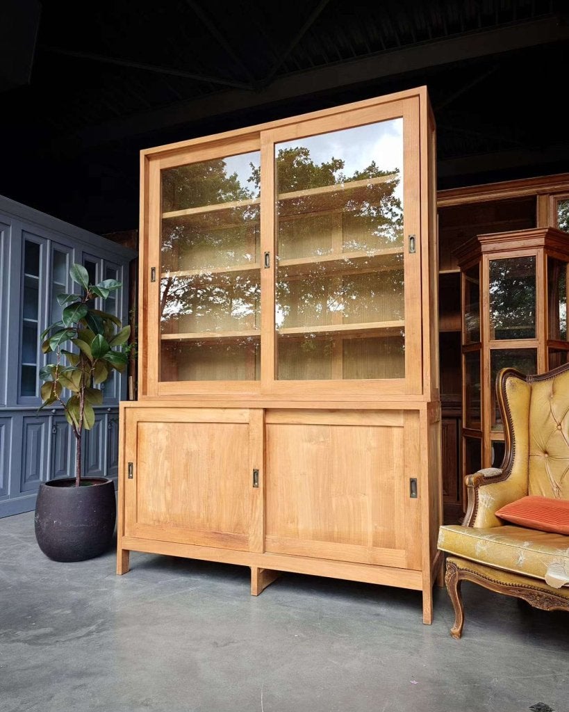 Vintage schoolkast | Teakhouten vitrinekast | Teak #4943, Huis en Inrichting, Glas, Gebruikt, Met deur(en), -