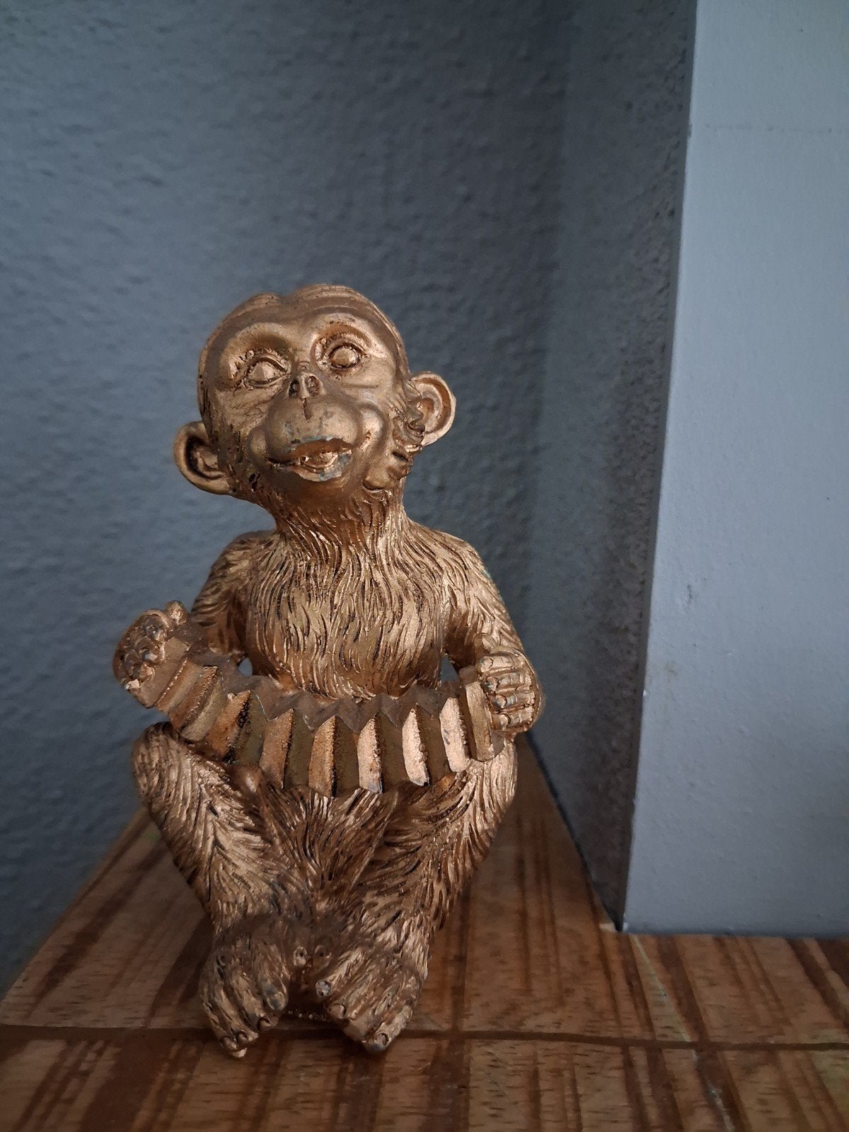 Gouden aapje beeldje, 12 cm hoog, Ophalen of Verzenden, Zo goed als nieuw, Dier