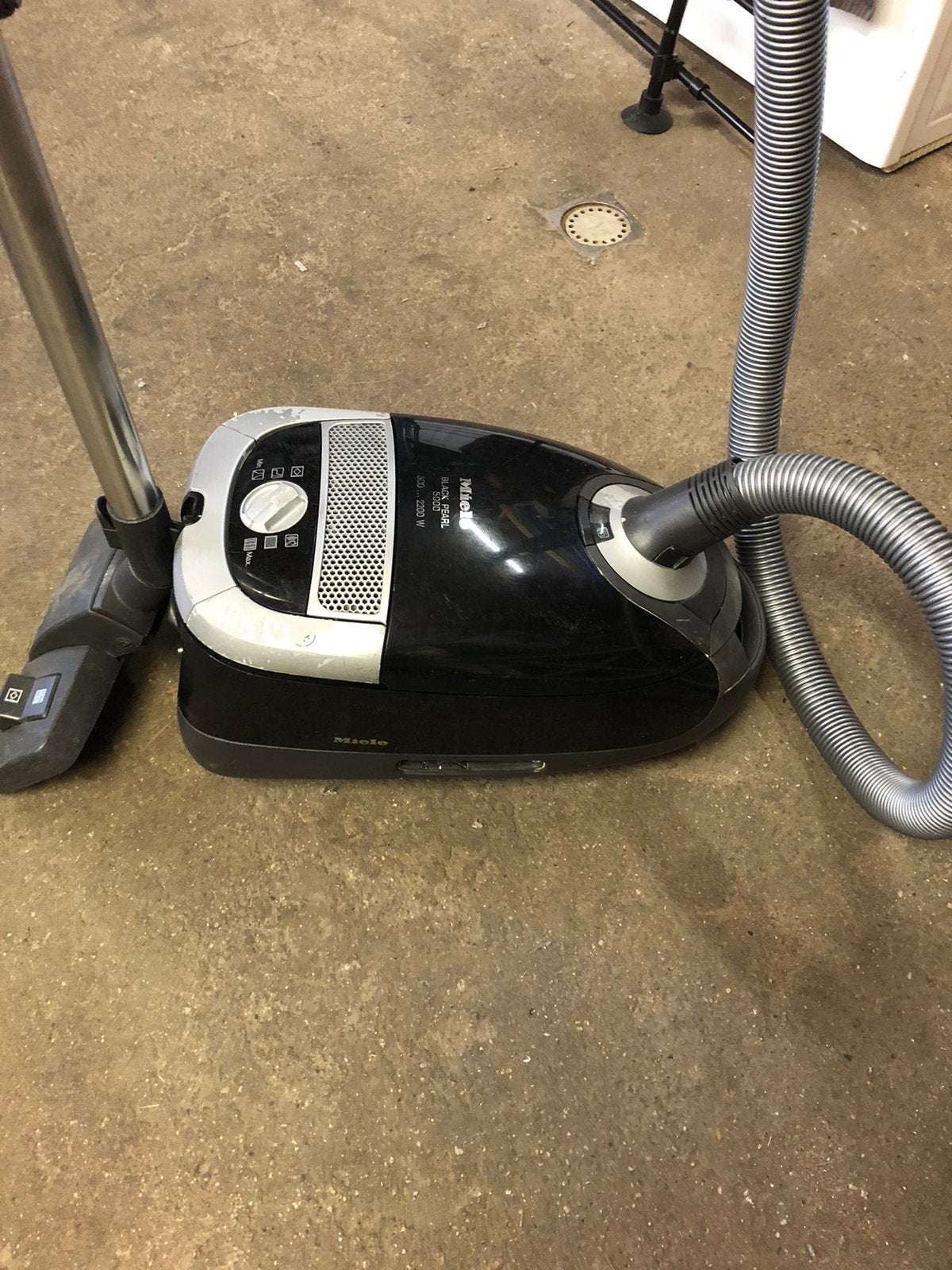 Te koop miele stofzuiger, Witgoed en Apparatuur, Stofzuigers, Ophalen, Gebruikt, 2000 watt of meer