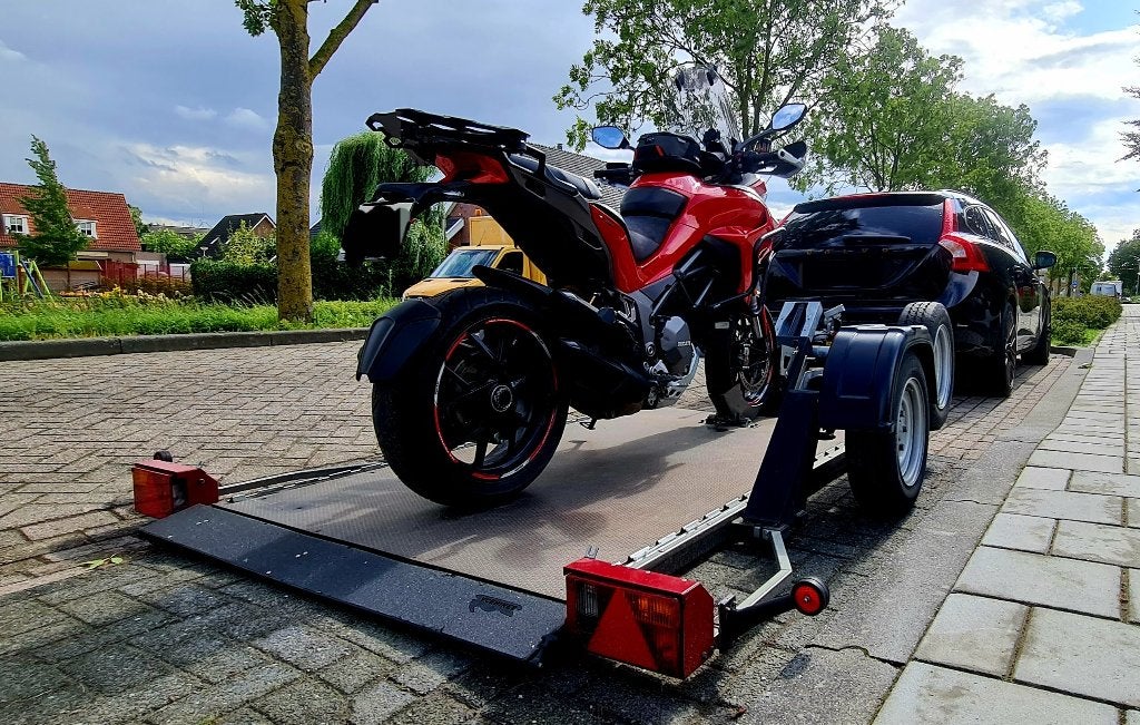 ️ Auto/Motortrailer Huren? (1, 2 of 6 Motoren) – Zakbaar!, Ophalen, Zo goed als nieuw