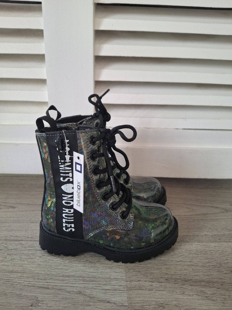 Nieuwe zwart zilvere Laarsjes meisjes. Maat 24, Meisje, Blue box, Laarsjes, Nieuw