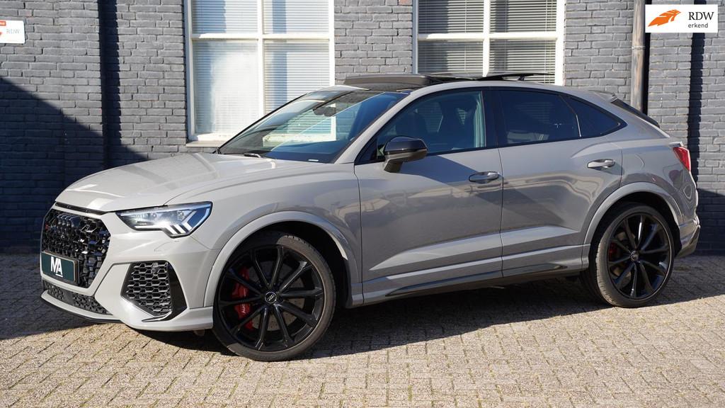 Audi RSQ3 Sportback 2.5 TFSI Quattro Pano|Ceramic|Keyless |, Auto's, Automaat, Gebruikt, Euro 6, 1675 kg