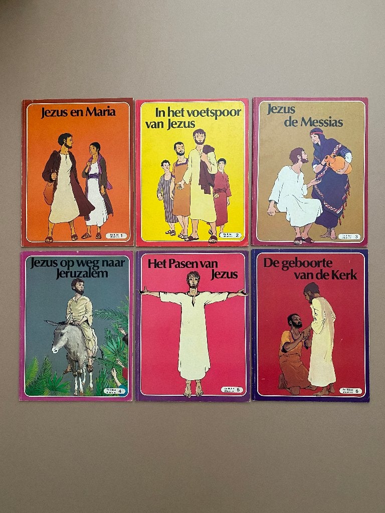 Bijbel in stripboek verhalen (complete serie), Ophalen of Verzenden, Zo goed als nieuw, Christendom | Katholiek