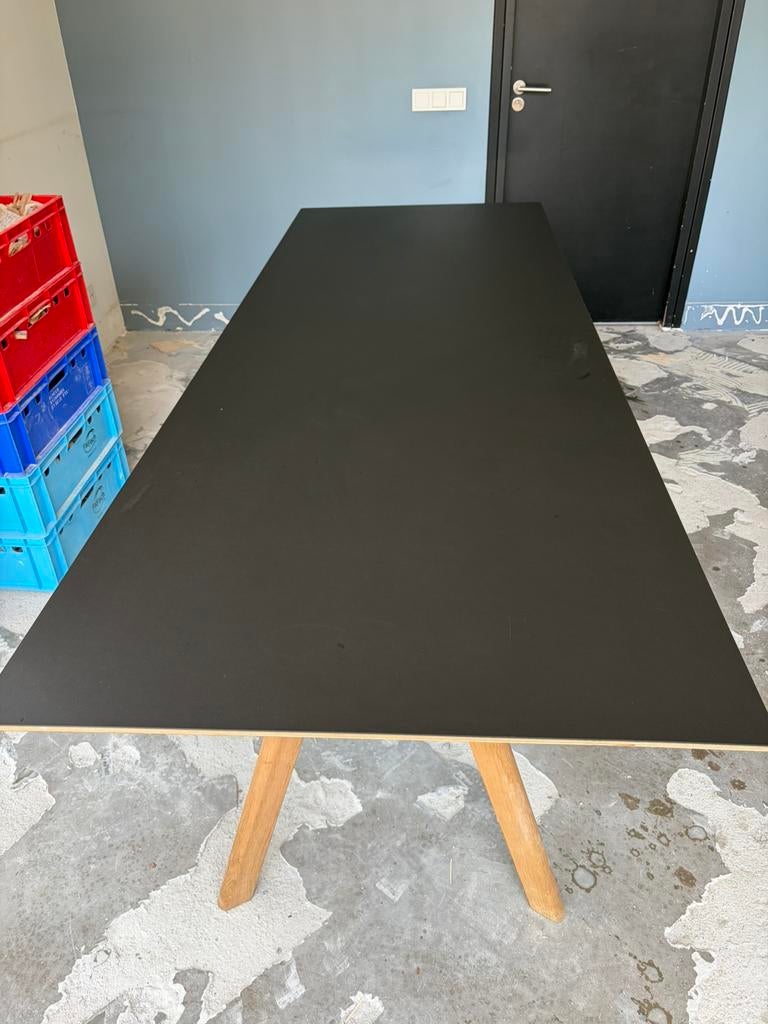 Hay Copenhague CPH30 zwart tafel--eiken onderstel -300x90 cm, Huis en Inrichting, 200 cm of meer, Zo goed als nieuw, Vijf personen of meer