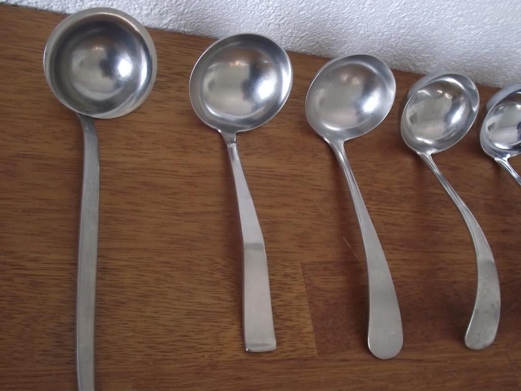 6 vintage RVS sauslepel 16-19 cm Sola Gero divers model p st, Antiek en Kunst, Antiek | Bestek, Ophalen of Verzenden