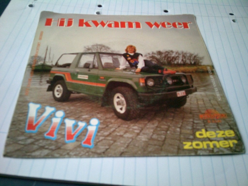 VIVI HIJ KWAM WEER - DEZE ZOMER, 7 inch, 1980 - 1989, Ophalen of Verzenden, Levenslied of Smartlap