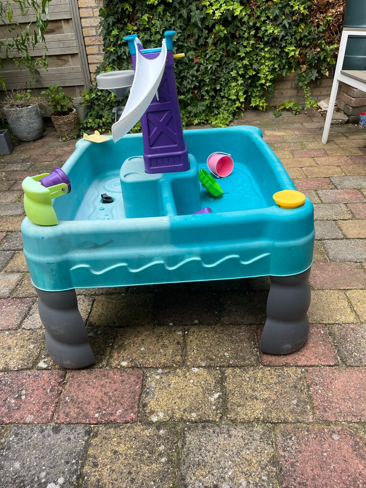 Little Tikes Zand- en Watertafel met accessoires, Ophalen, Gebruikt