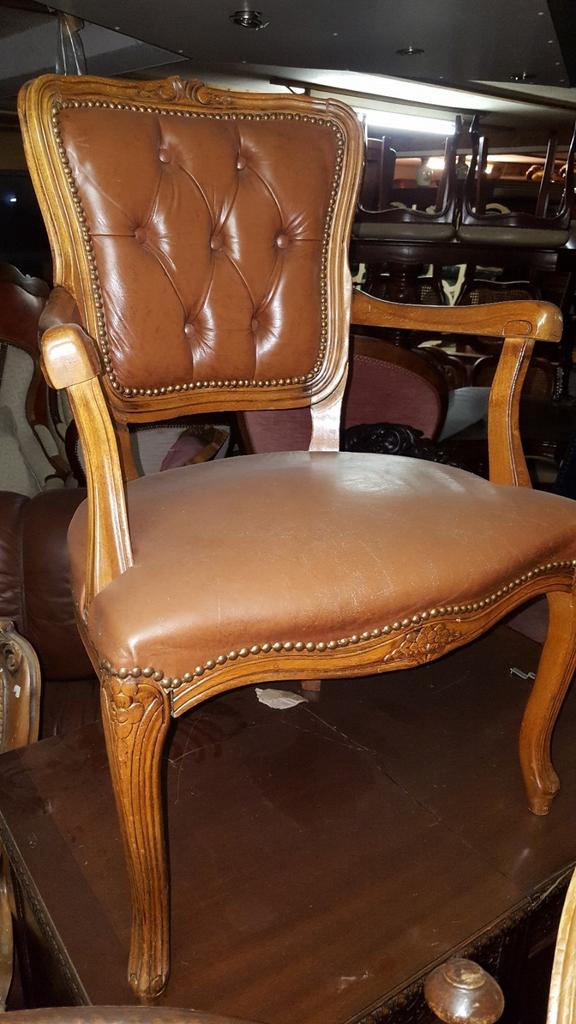 Lodewijk fauteuil, Ophalen