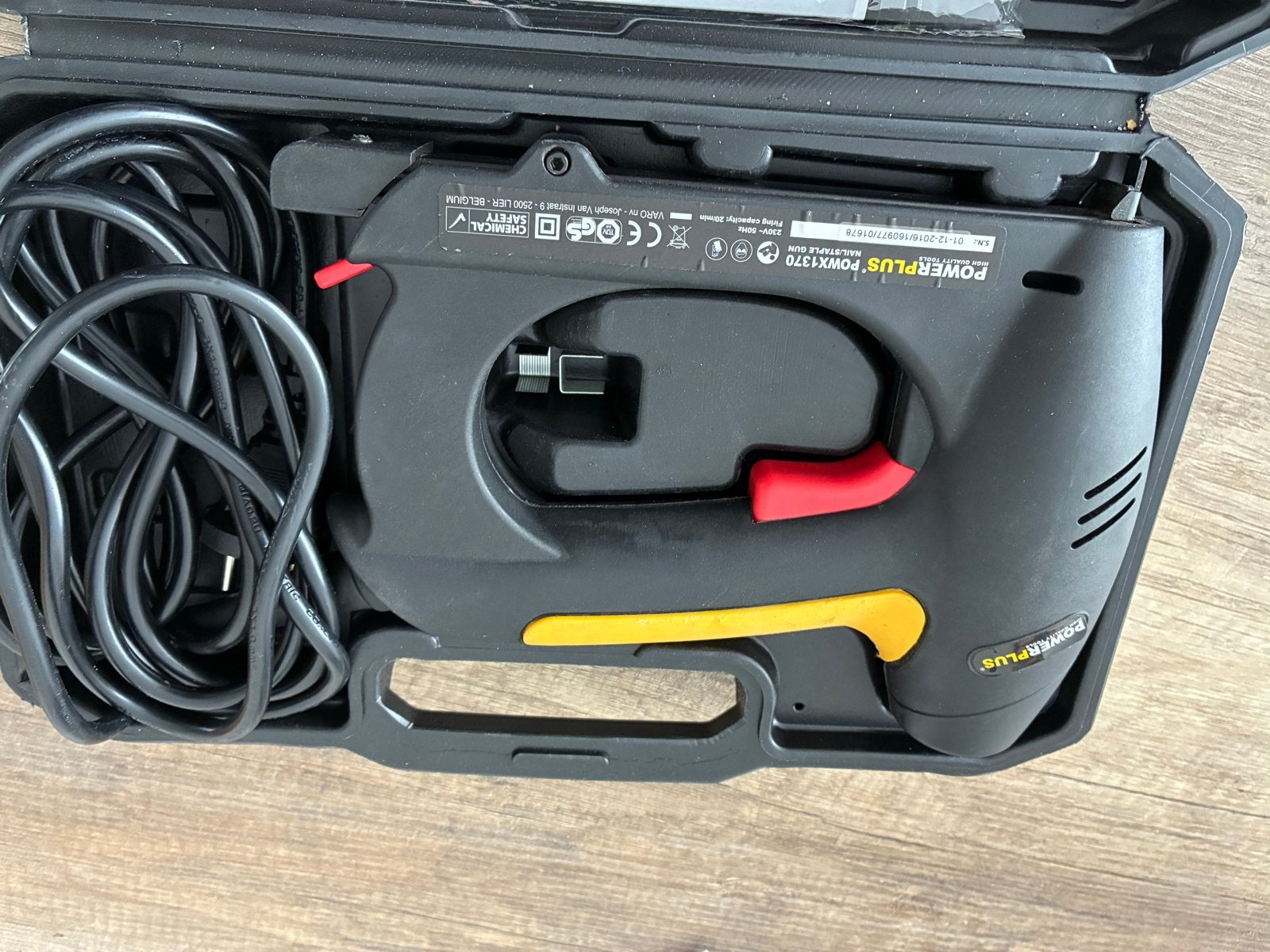 Elektrische nietmachine Powerplus POWX1370 - Defect, Ophalen, Gebruikt