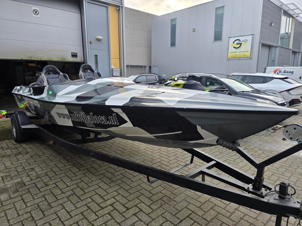 BERNICO 21ft met compleet gereviseerde 225PK mercury V6, Watersport en Boten, Ophalen, Zo goed als nieuw, 200 pk of meer, Buitenboordmotor