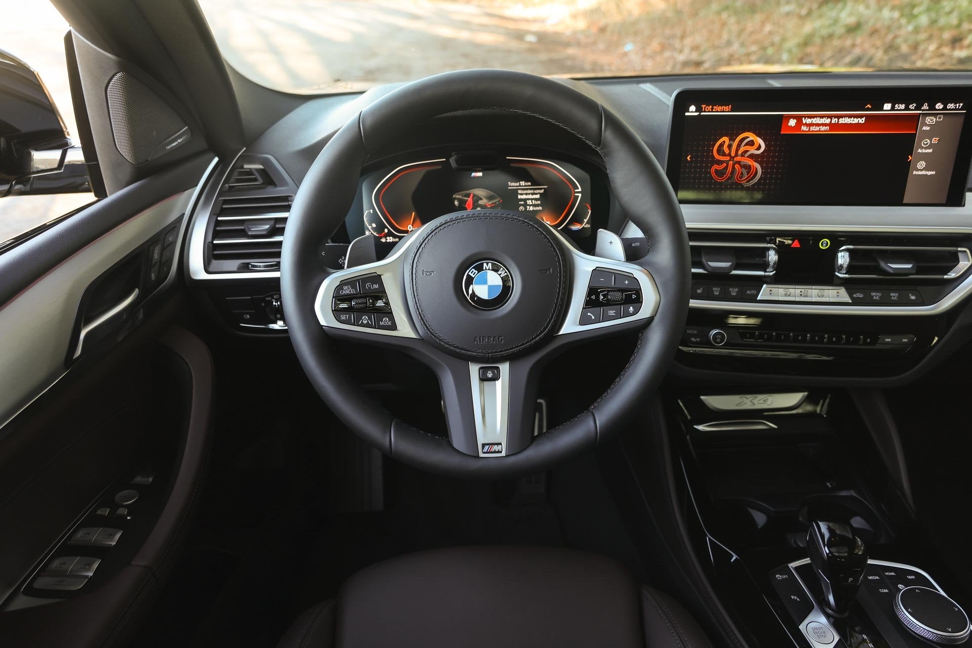 BMW X4 xDrive30i M Sport Automaat / Panoramadak / Trekhaak /, Auto's, 4 cilinders, Met garantie (alle), 1790 kg, Bedrijf