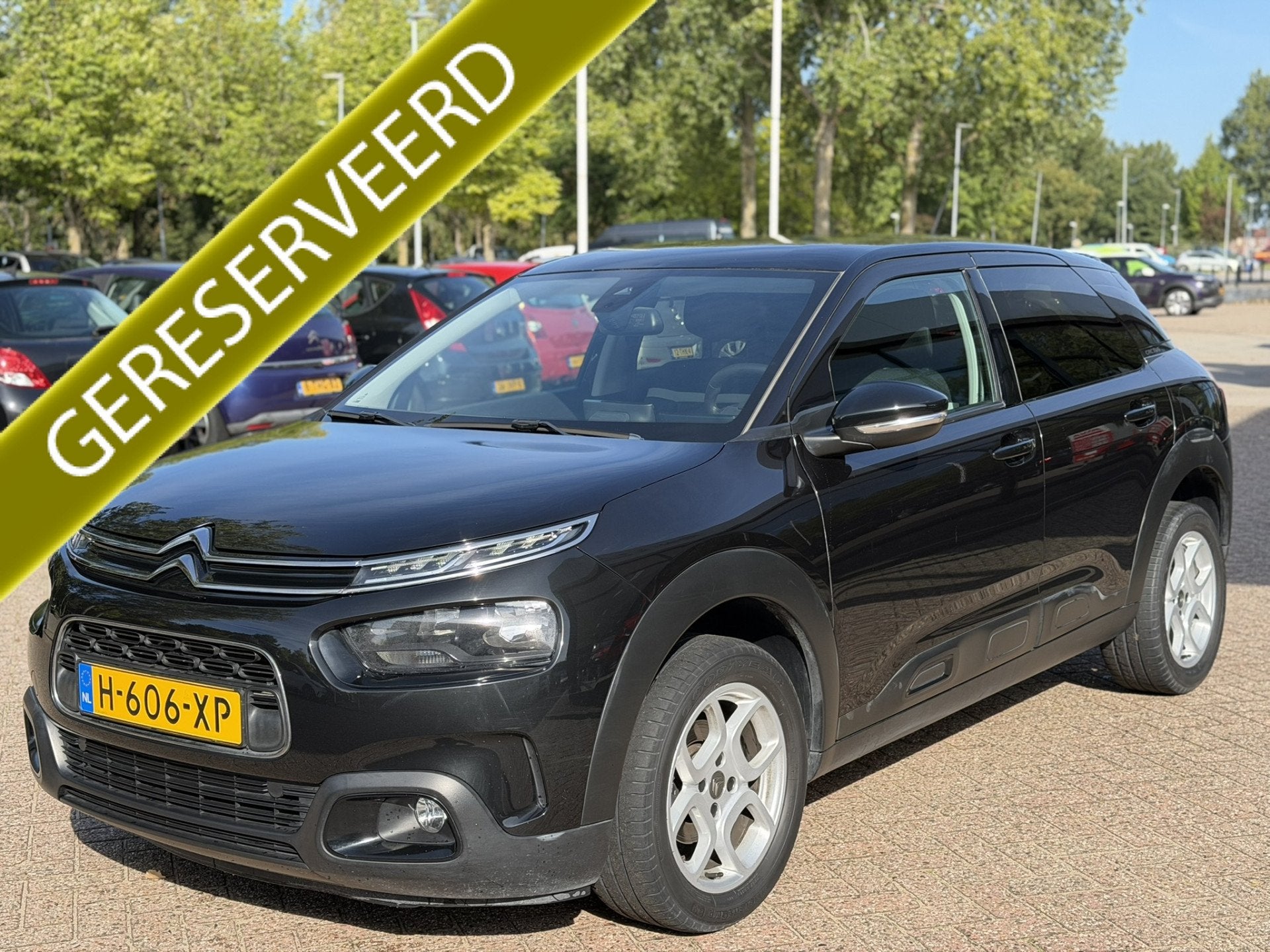 Citroën C4 Cactus 110pk Business Camera | Carplay | 44.181k, Voorwielaandrijving, Dealer onderhouden, Stof, Gebruikt