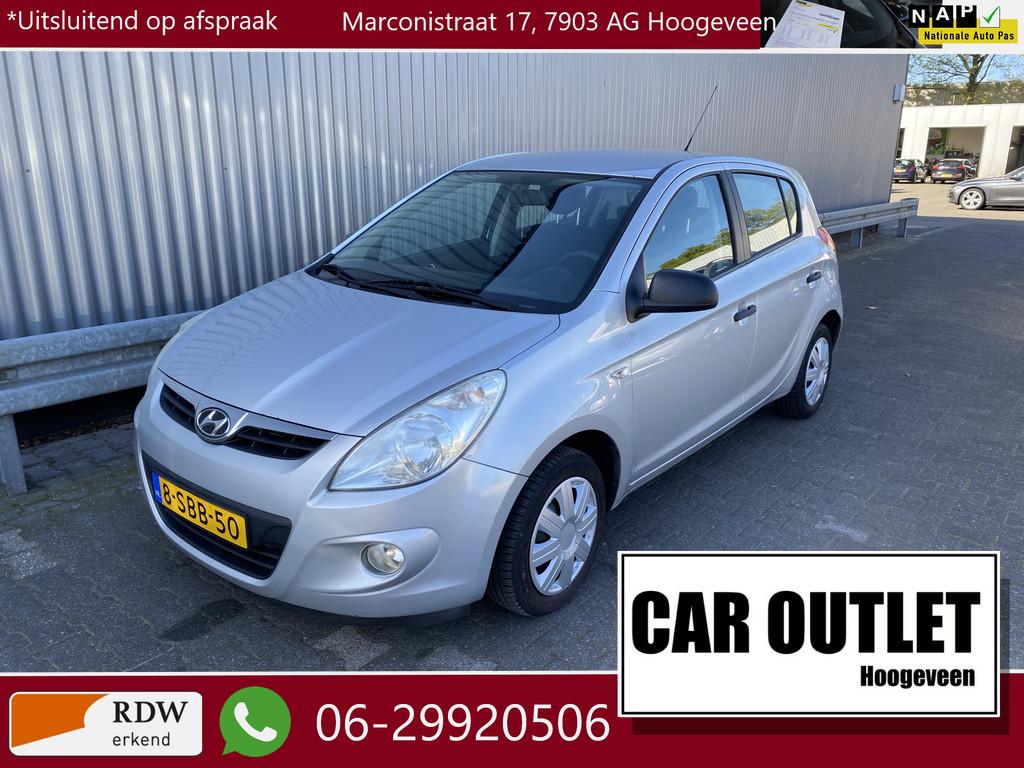 Hyundai i20 1.2i Business Edition Met Airconditioning en Nie, Auto's, Hyundai, Euro 5, Gebruikt, 31 €/maand, 4 cilinders