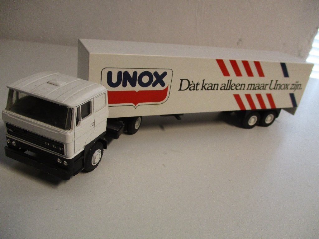 Lion Car DAF 3300 met Unox oplegger, Ophalen of Verzenden, Gebruikt, Bus of Vrachtwagen, Lion Toys