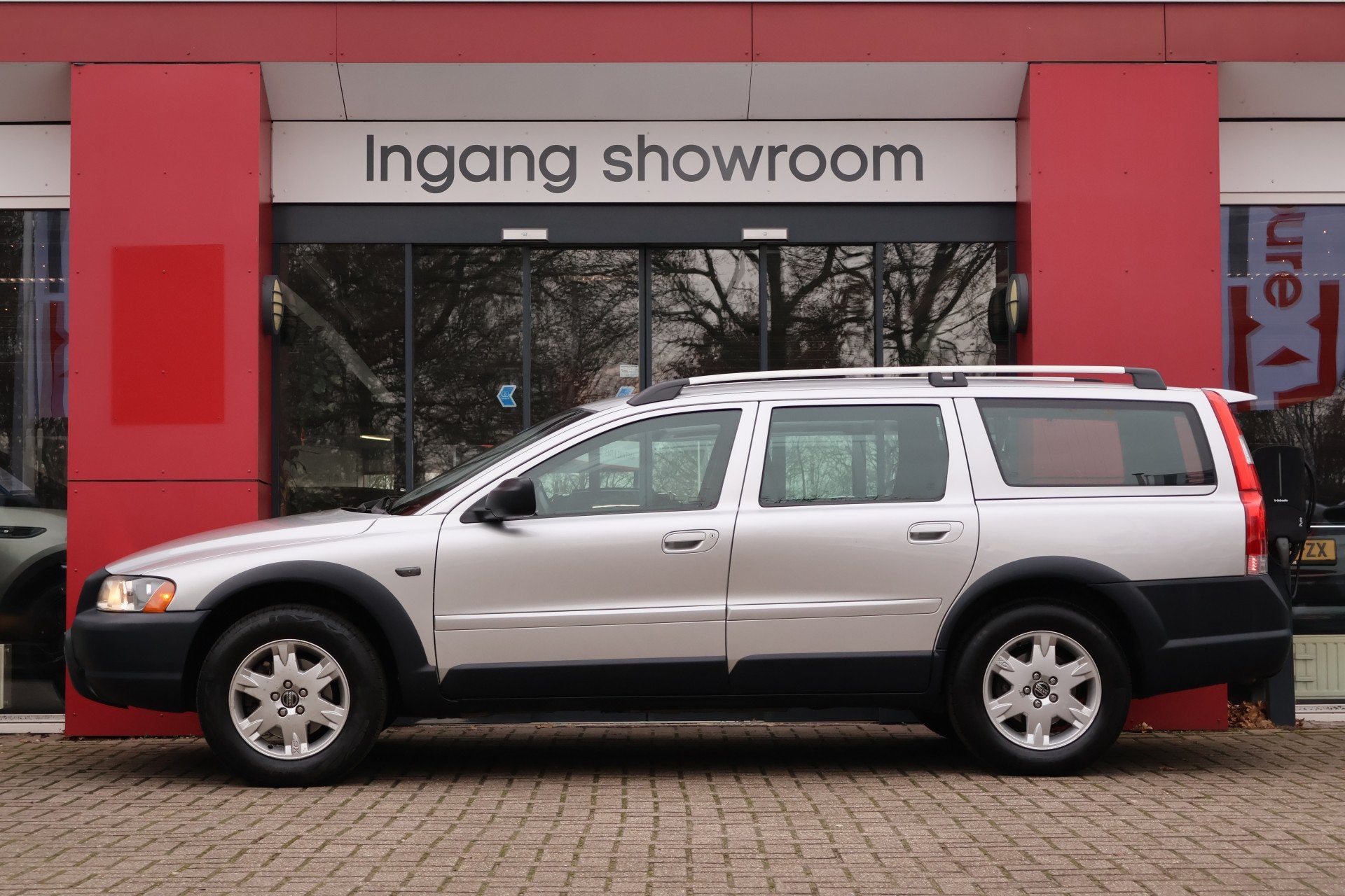 Volvo XC70 2.5 T Kinetic AWD | Youngtimer | Rijklaar | 5-Cil, Auto's, Volvo, Stof, XC70, 2521 cc, 10 km/l