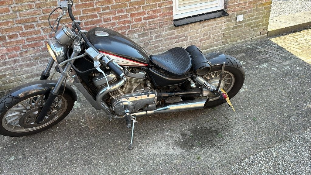 Susuki Intruder VS 700 Bobber | 1987 | Uniek exemplaar, 2 cilinders, Chopper, Gebruikt, Particulier