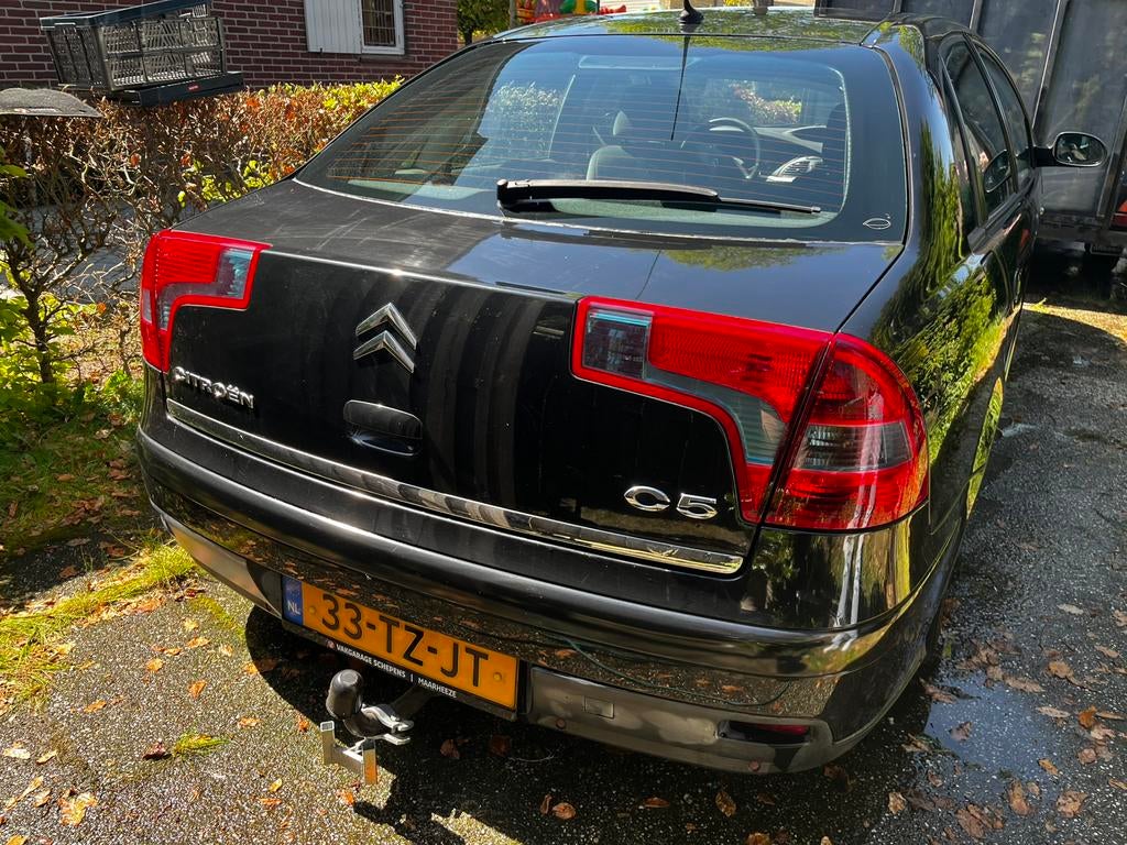 Citroën C5 1.8 2007 Zwart ~249.000km APK 09/2026 rijdt goed, Auto's, Citroën, 680 kg, 1749 cc, Zwart, Origineel Nederlands