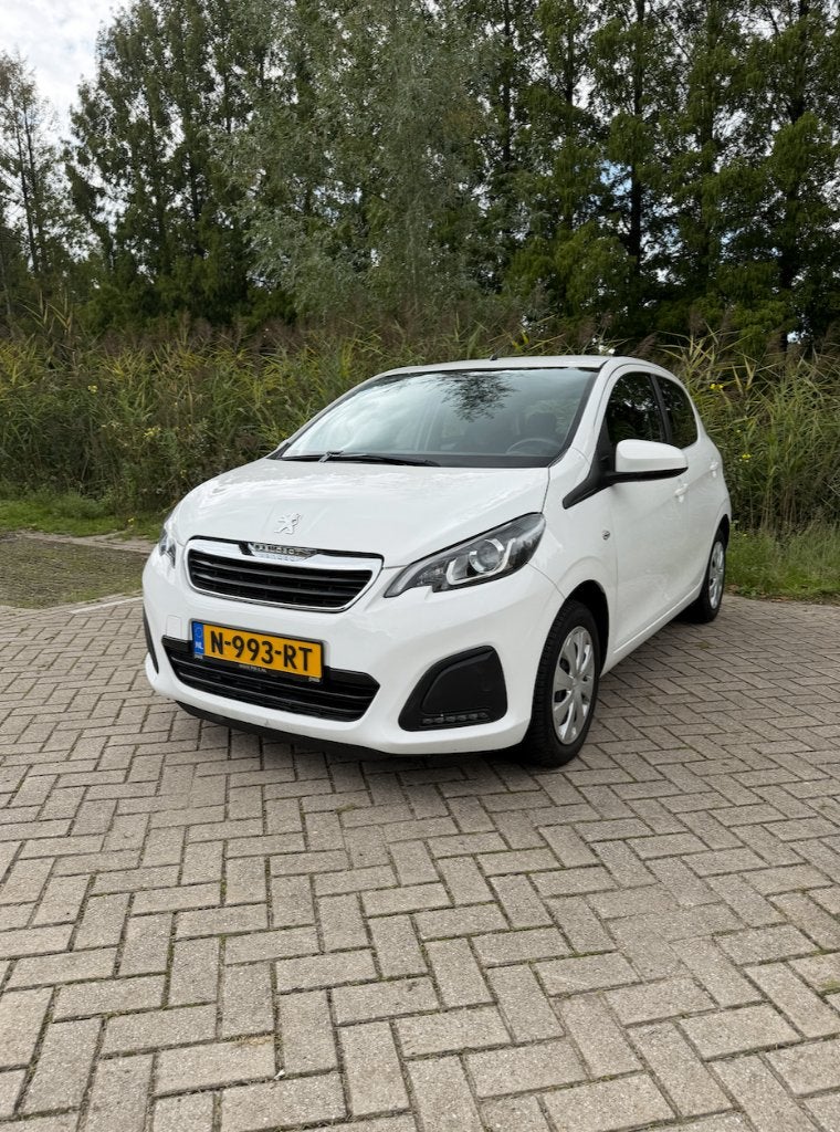 Peugeot 108 1.0 e-VTi | Airco | Navigatie Carplay / Android, Stof, Zwart, 4 stoelen, Wit