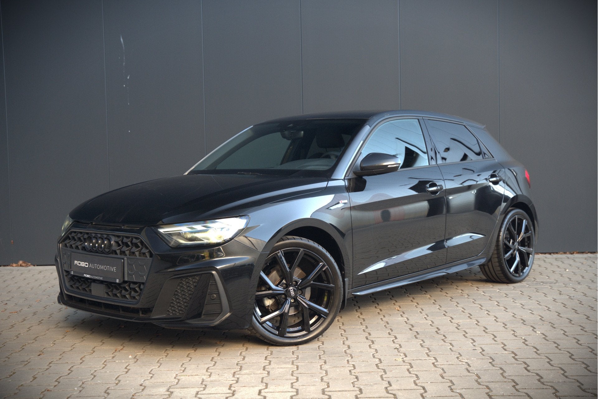 Audi A1 Sportback 35 TFSI S Line edition one S-Line | Bang &, Auto's, Stof, 4 cilinders, 150 pk, Bedrijf
