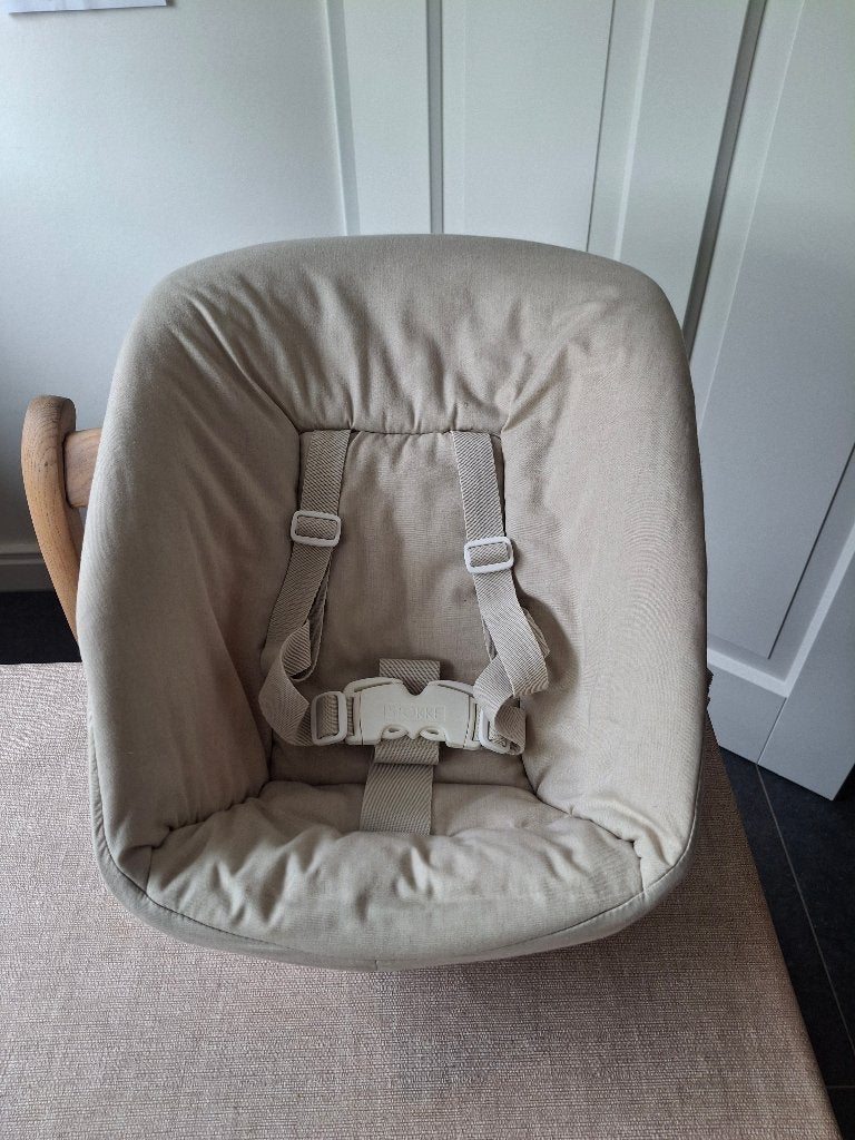 Baby stoeltje stokke kinderstoel, Kinderen en Baby's, Kinderstoelen, Ophalen, Zo goed als nieuw, Overige typen, Gordel(s)