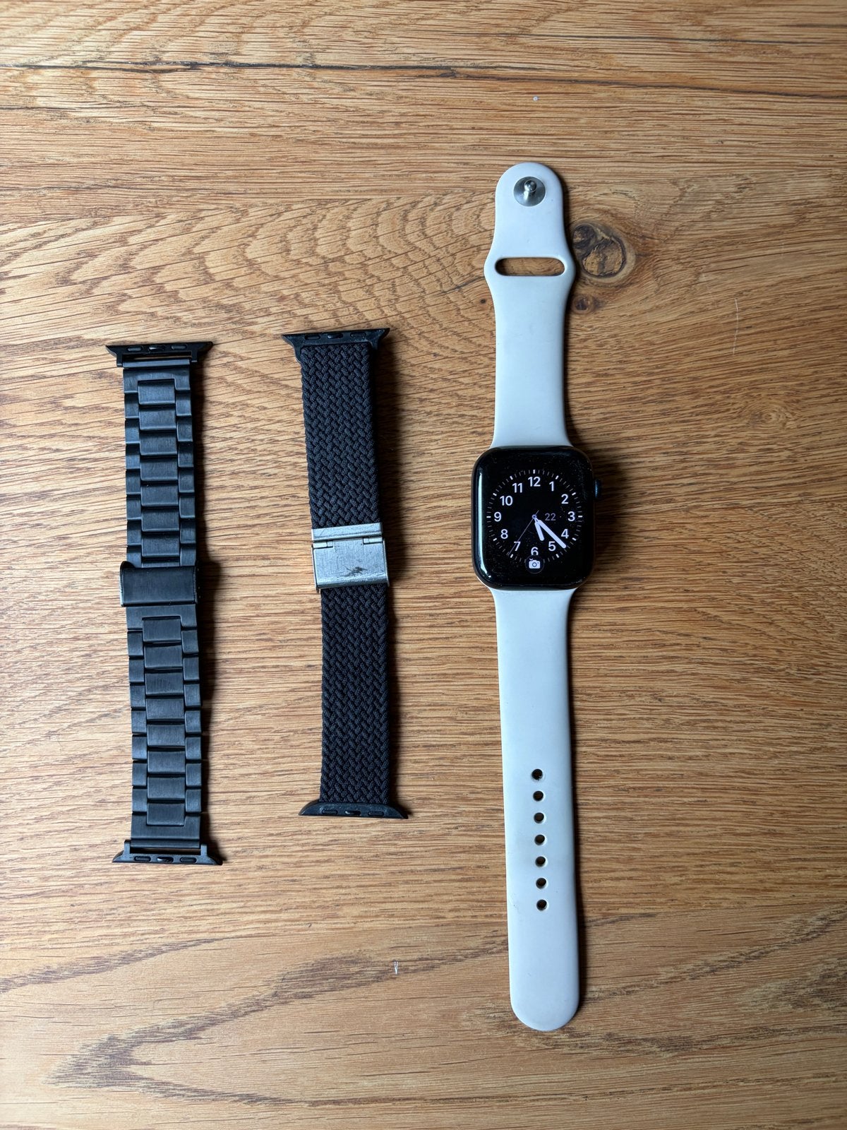 Apple Watch Series 7 met extra bandjes