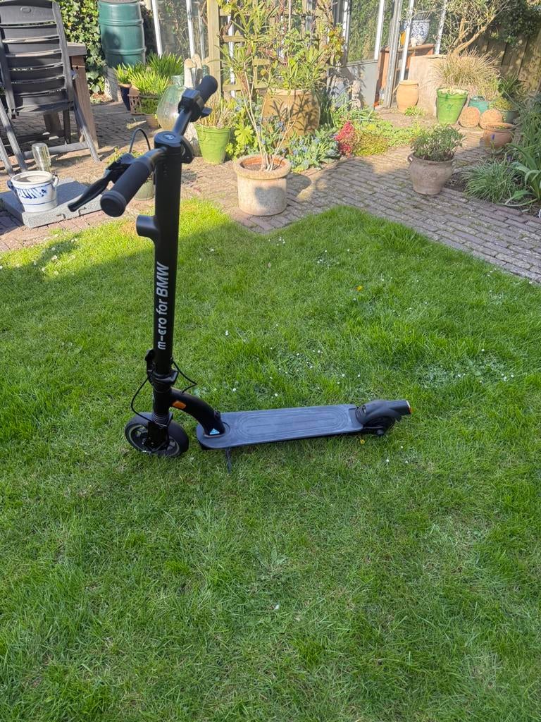 BMW step, origineel, nieuwstaat. Elektrische step, micro, Fietsen en Brommers, Steps, Ophalen, Zo goed als nieuw, Elektrische step (E-scooter)