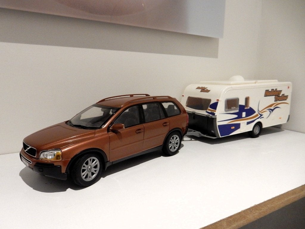 Dickie Toys Volvo XC90 met caravan Holiday trailer 1/18, Ophalen of Verzenden, Gebruikt, Auto, Overige merken