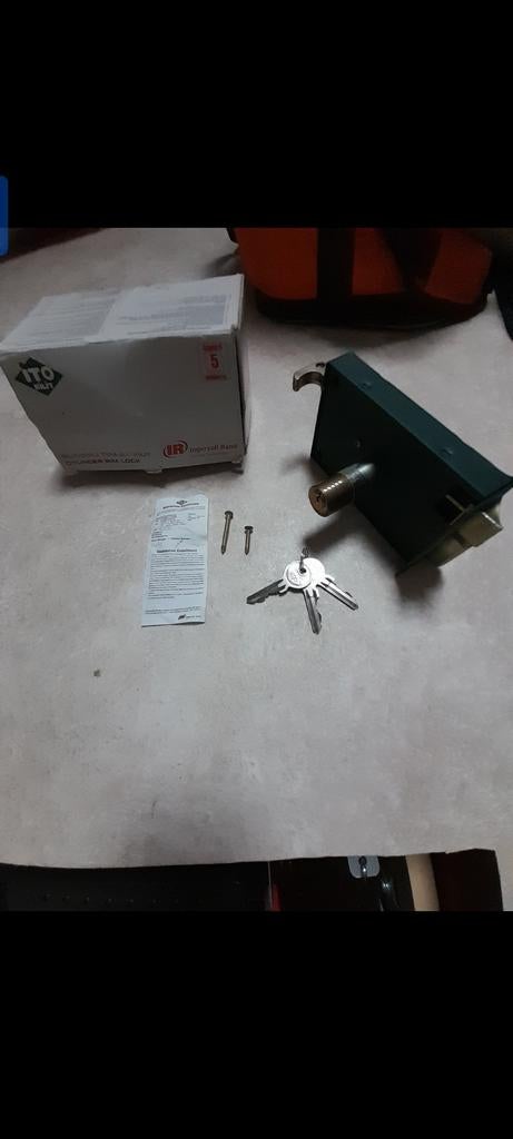 Ingersoll Rand Cilinderslot met Sleutels - Nieuw in Doos, Ophalen of Verzenden, Nieuw, IJzer, Slot