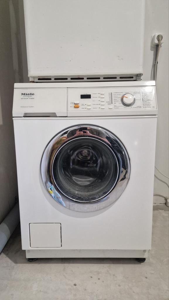 Miele Novotronic METEOR V 9660 Wasmachine, Ophalen, 1200 tot 1600 toeren, Gebruikt, 4 tot 6 kg