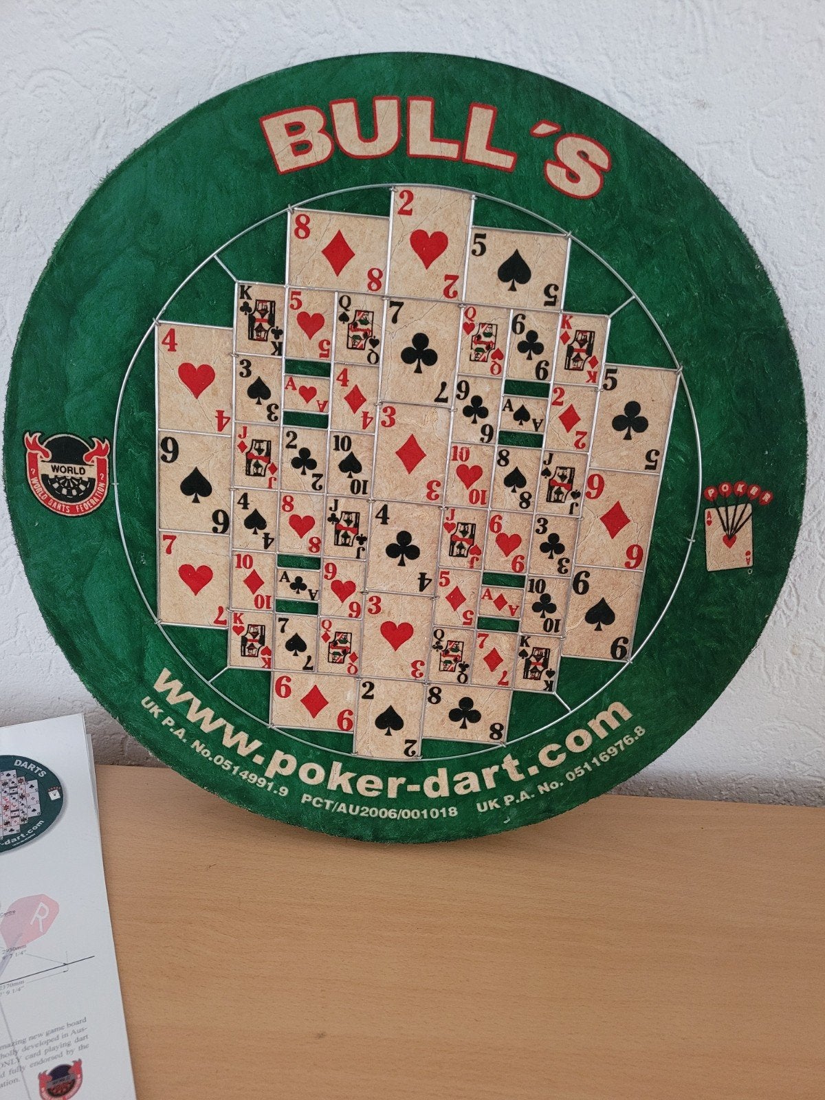 Bulls Poker dartbord uniek kaartspel dartbord, Sport en Fitness, Ophalen of Verzenden, Zo goed als nieuw, Dartbord