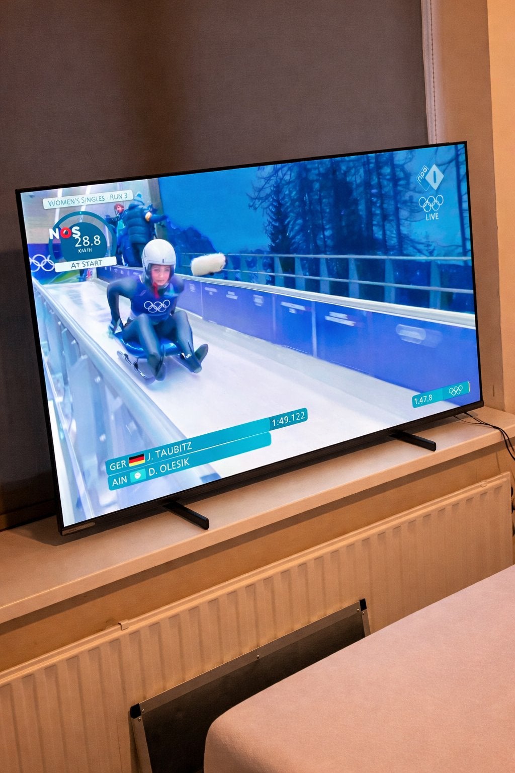CHiQ M55QN9G – 55” 4K Mini-LED QLED Smart TV Google TV 2025, 50 Hz, Zo goed als nieuw, 100 cm of meer, Ophalen