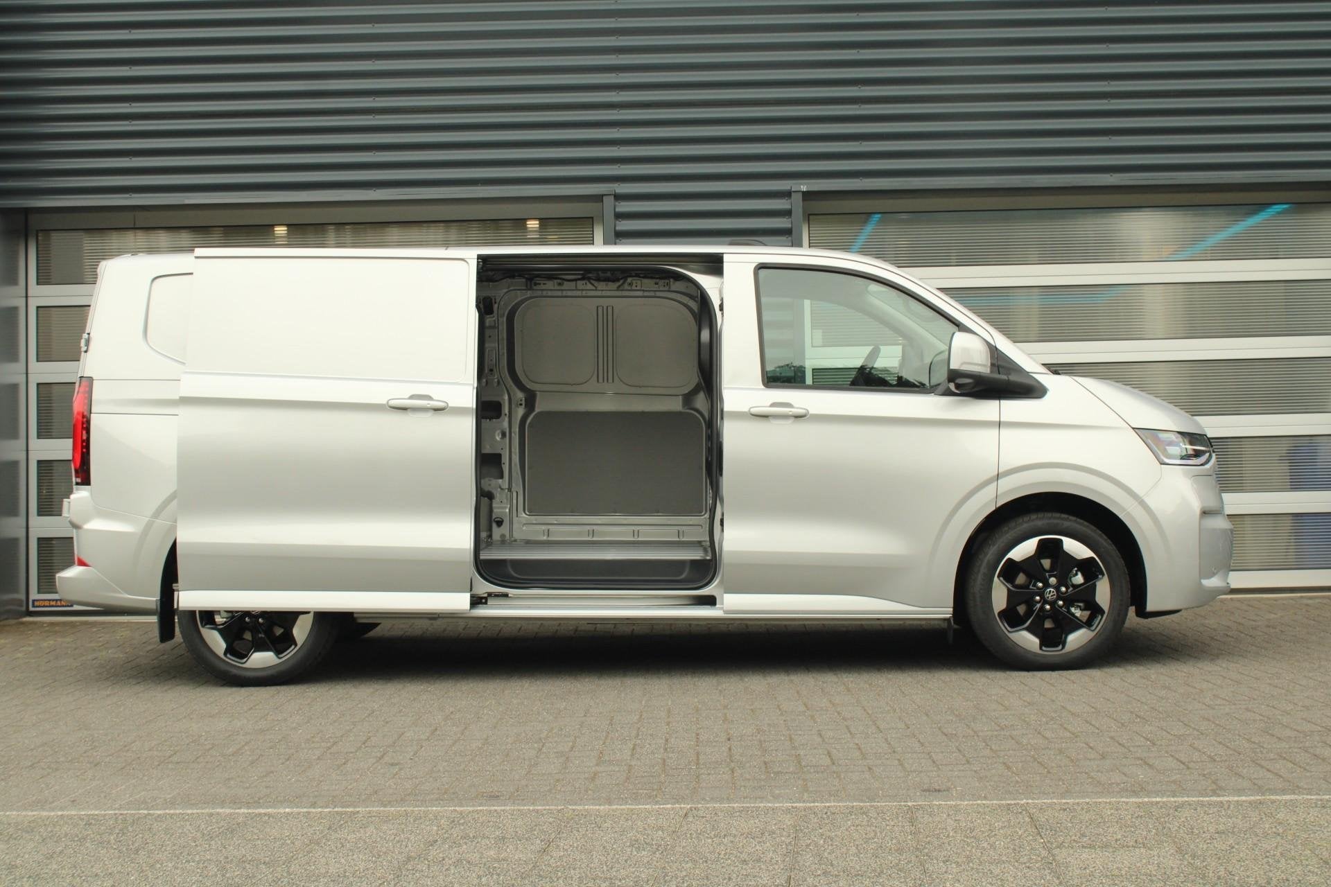 Volkswagen Transporter 2.5 eHybrid 233pk AUT L2H1 30 Bulli |, Auto's, Automaat, 12 maanden, 4 cilinders, Volkswagen