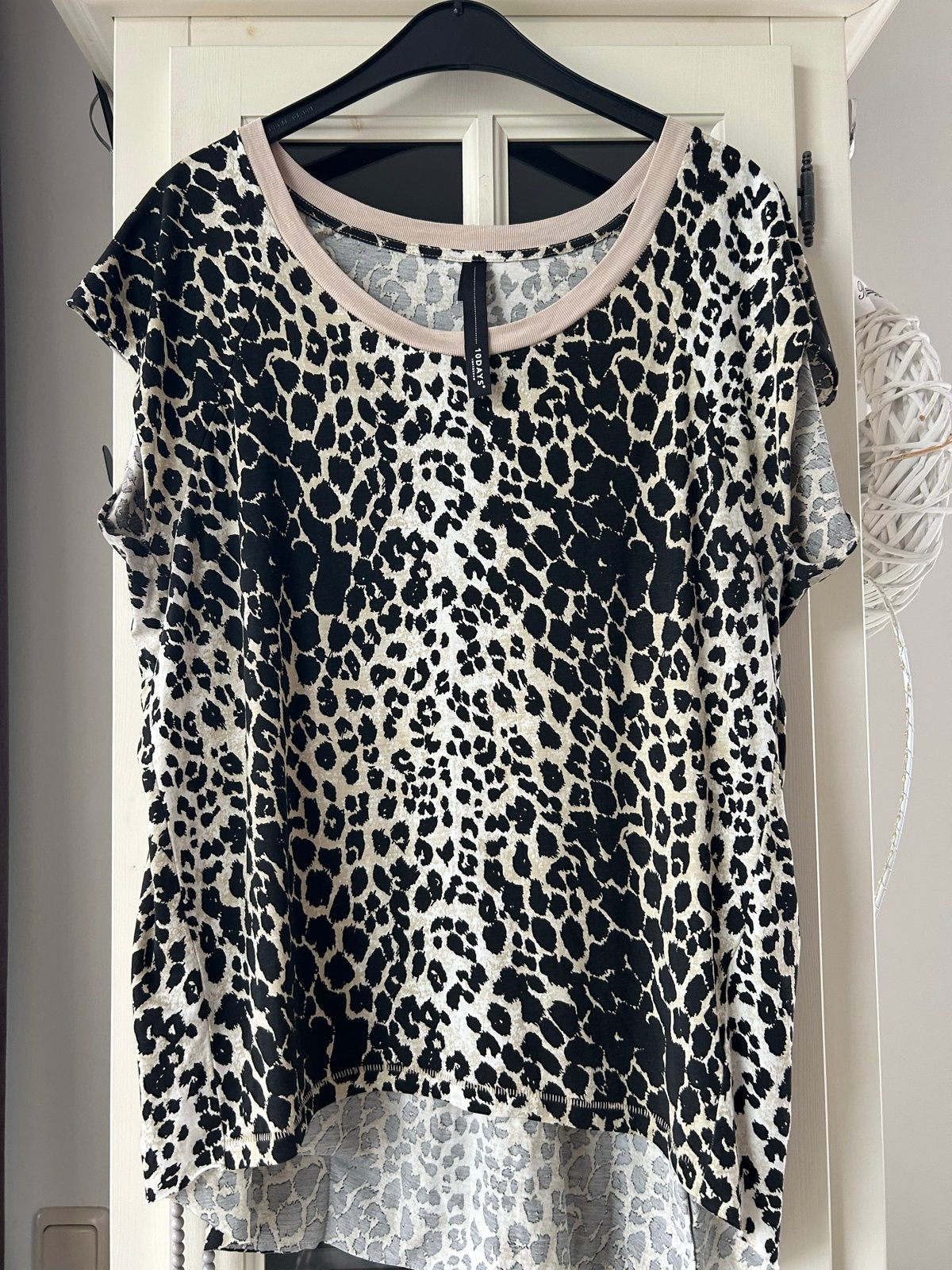 10DAYS Amsterdam Luipaardprint T-shirt Maat S, Kleding | Dames, Zwart, Ophalen of Verzenden, Korte mouw, Maat 36 (S)