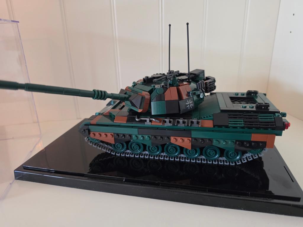 Xingbao Leopard 1 bricks MBT tank, Ophalen of Verzenden, Zo goed als nieuw