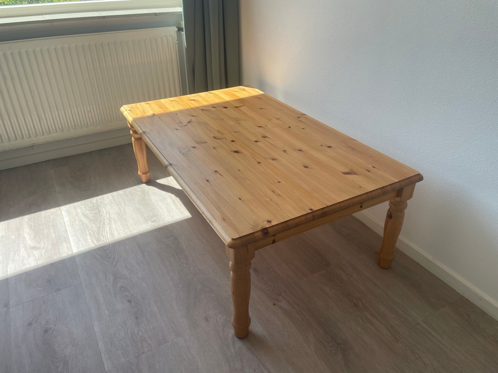 Grenen salontafel - Gebruikt met lichte sporen, Ophalen, Gebruikt, 100 tot 150 cm, 50 tot 100 cm