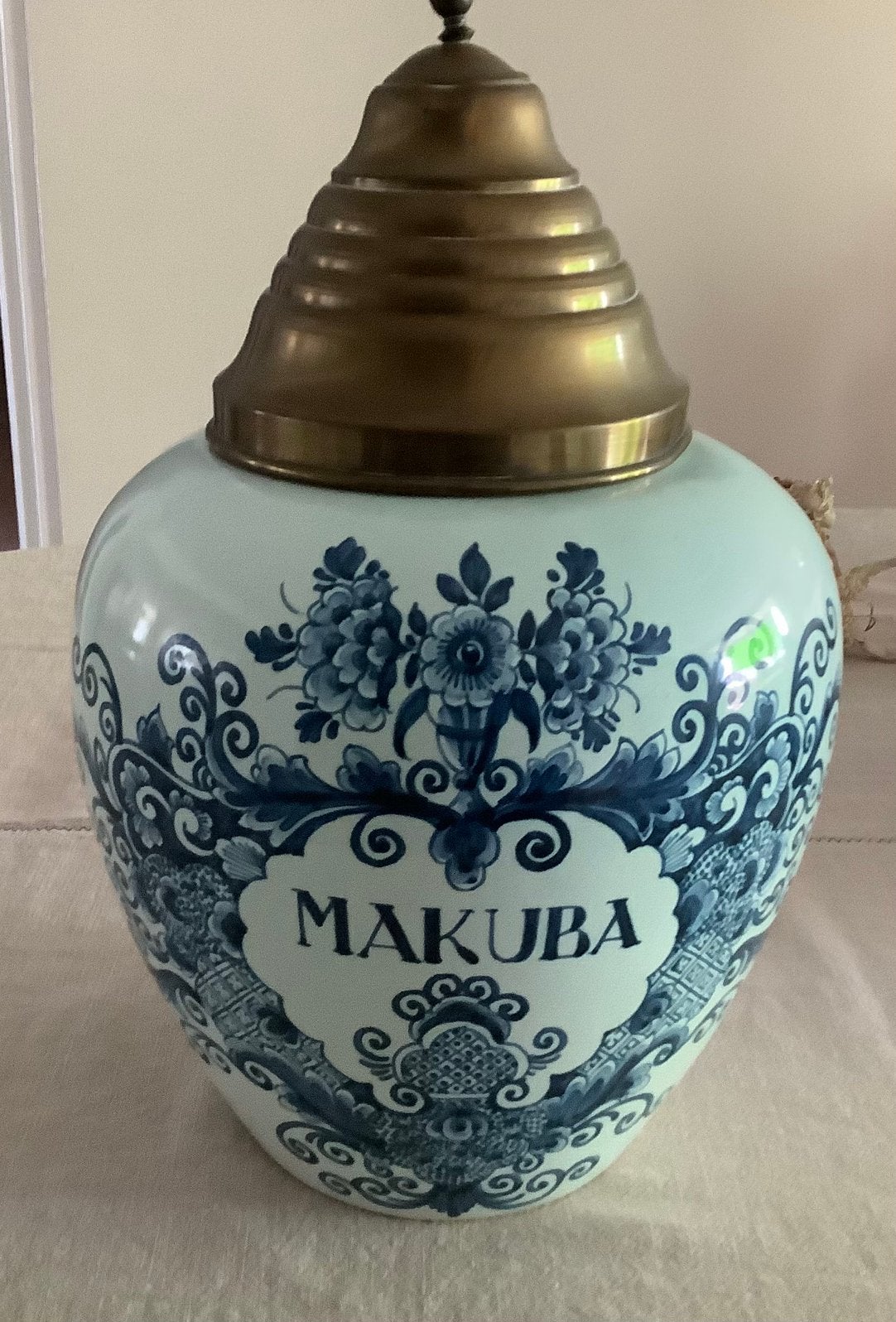Handbeschilderde OUD Delft tabakspot “Makuba” ca. 1940-1968, Antiek en Kunst, Antiek | Keramiek en Aardewerk, Ophalen
