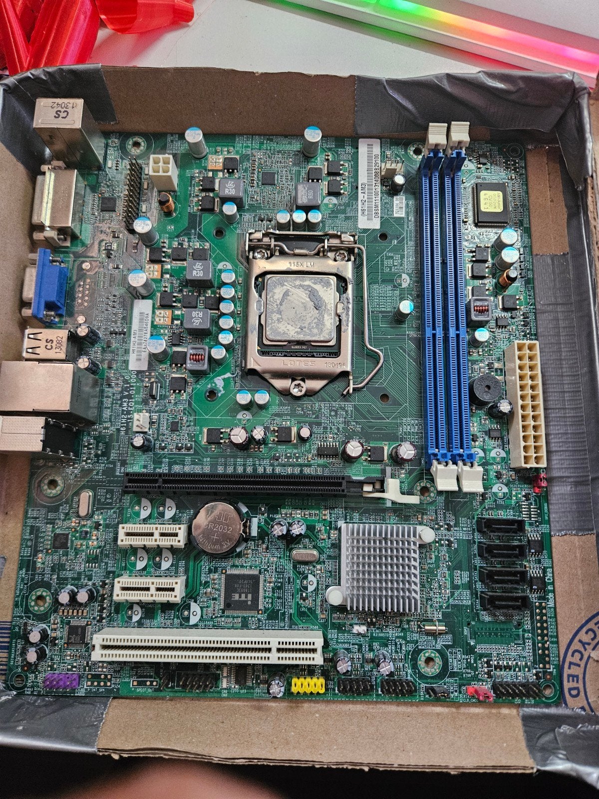 Moederbord met intel Celeron G530T, Ophalen, Zo goed als nieuw, Intel, DDR3
