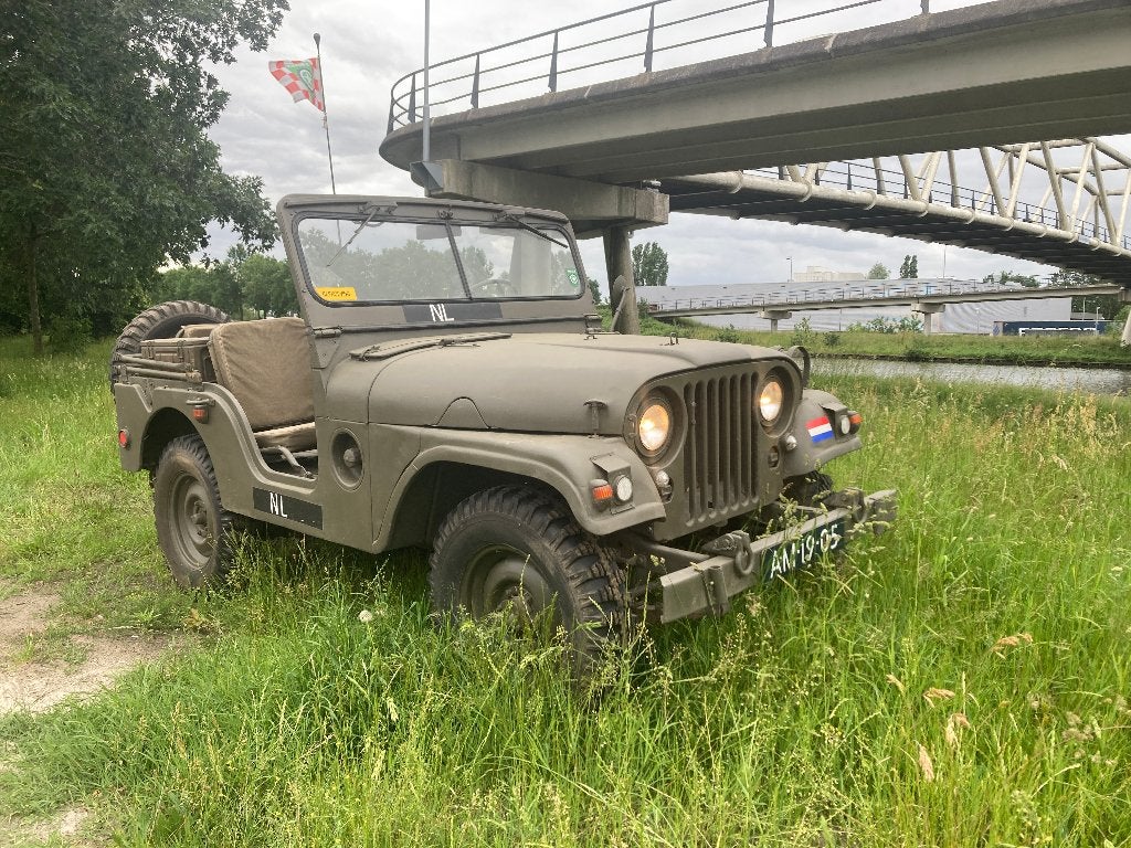 2 X Willys Nekaf 1960 en 1955 koude oorlog militair Jeep, Achterwielaandrijving, 74 pk, 750 kg, 4 cilinders