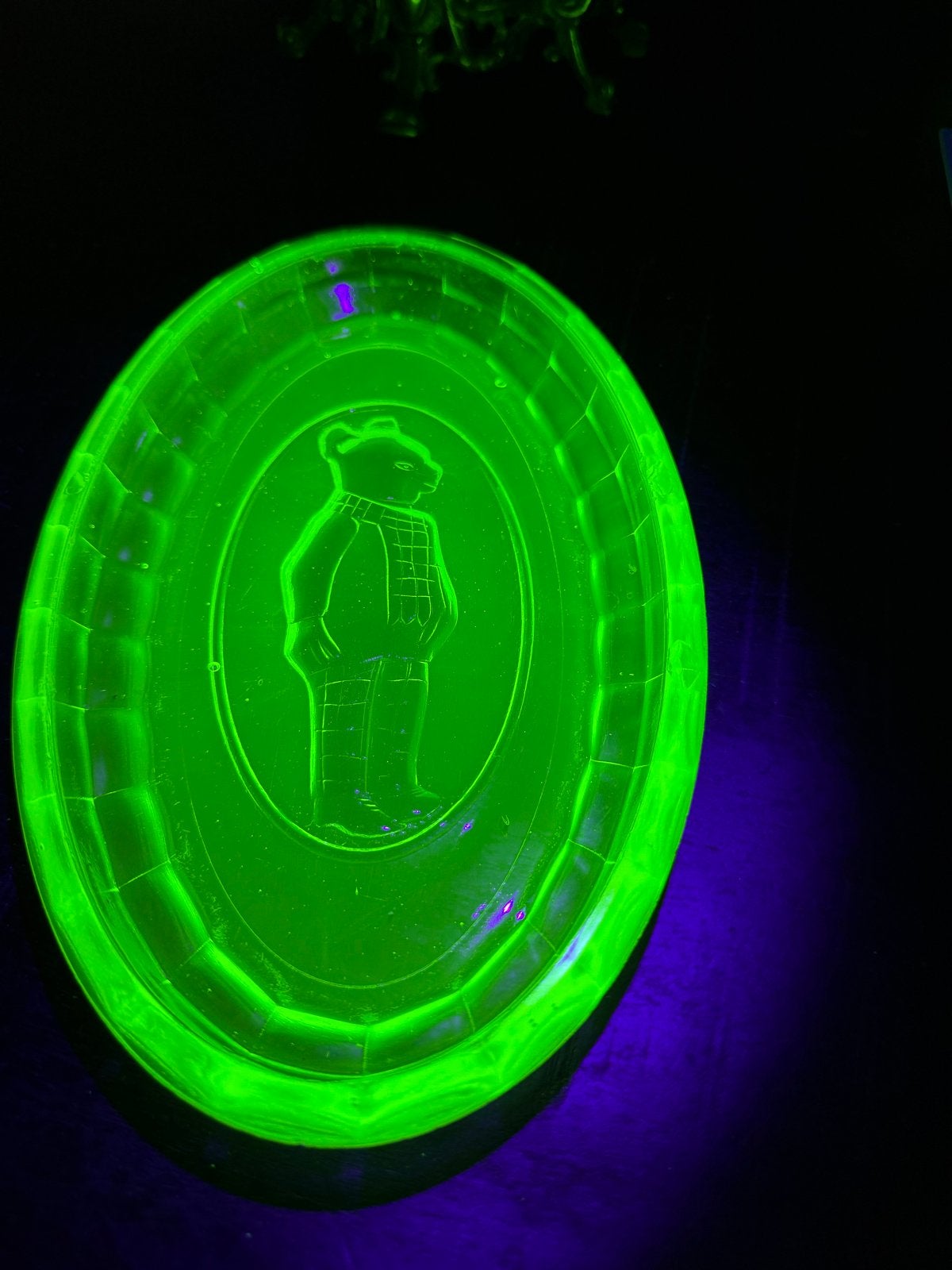 Vintage Uranium Glas Schaal bruintje beer, Ophalen of Verzenden
