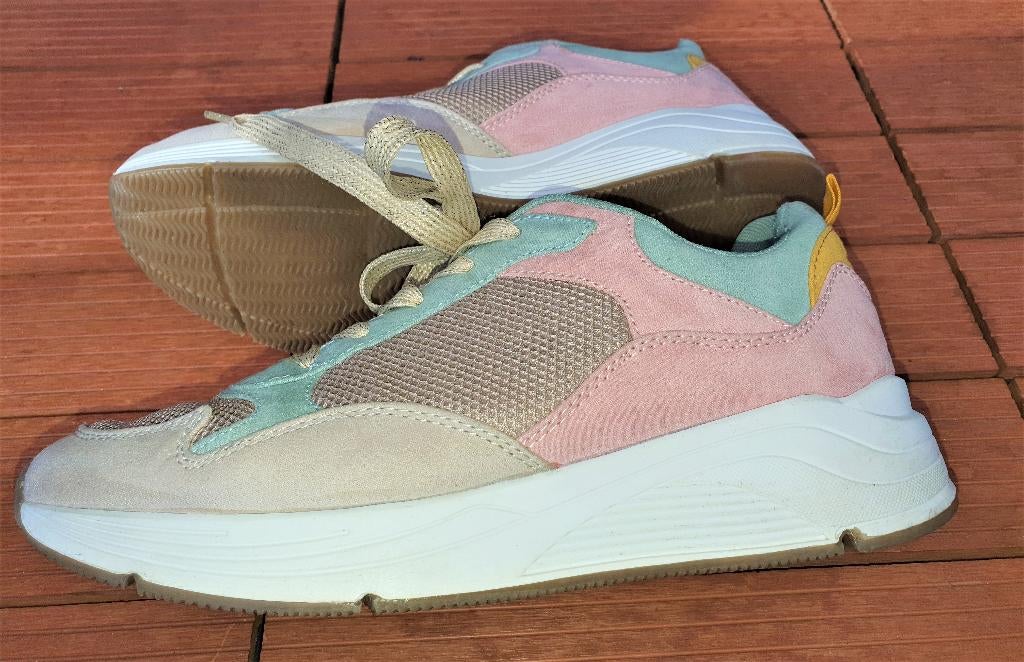 Hampton Bays mt.40 roze-groen-grijze sneakers in mooie staat, Kleding | Dames, Overige kleuren, Ophalen of Verzenden, Hampton Bays