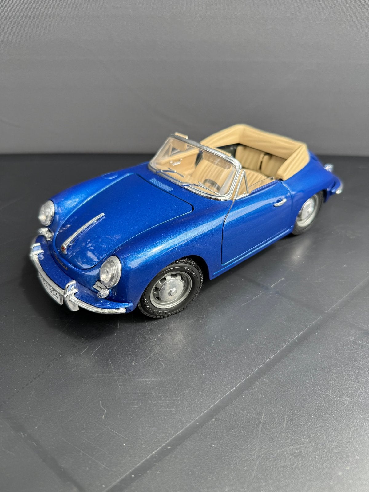 Porsche 356 B 1961 1/18 Bburago. Zeer mooie kleur, Ophalen of Verzenden, Zo goed als nieuw
