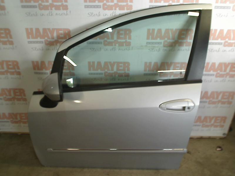 Portier Links Voor Fiat Punto Evo (199) (2009-10/2012-02), FCA Germany GmbH, Gebruikt, IPC D1-09 Bahnhofsplatz, Rüsselsheim am Main 65423, , Duitsland