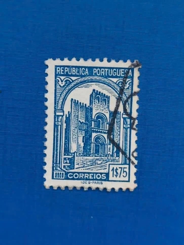Postzegel Portugal 1935 Kathedraal Coimbra 17-07, Ophalen of Verzenden, Portugal, Gestempeld