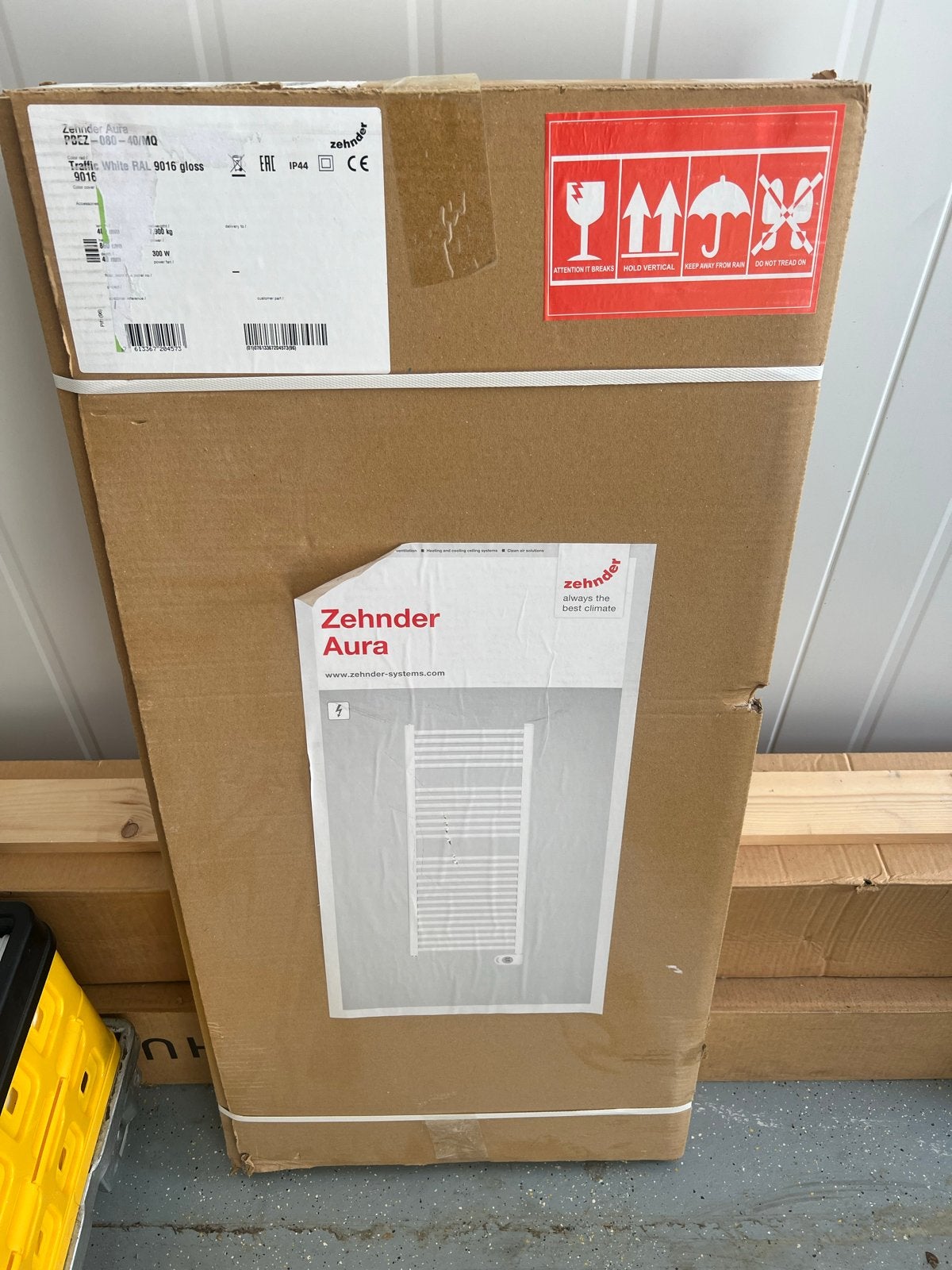 Zehnder Aura Radiator - Nieuw in doos, Doe-het-zelf en Verbouw, Verwarming en Radiatoren, Ophalen, Radiator, Nieuw, Minder dan 60 cm