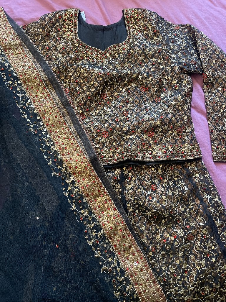 NIEUWE Indiase Feestkleding, Ophalen, Galajurk, Maat 42/44 (L), Nieuw