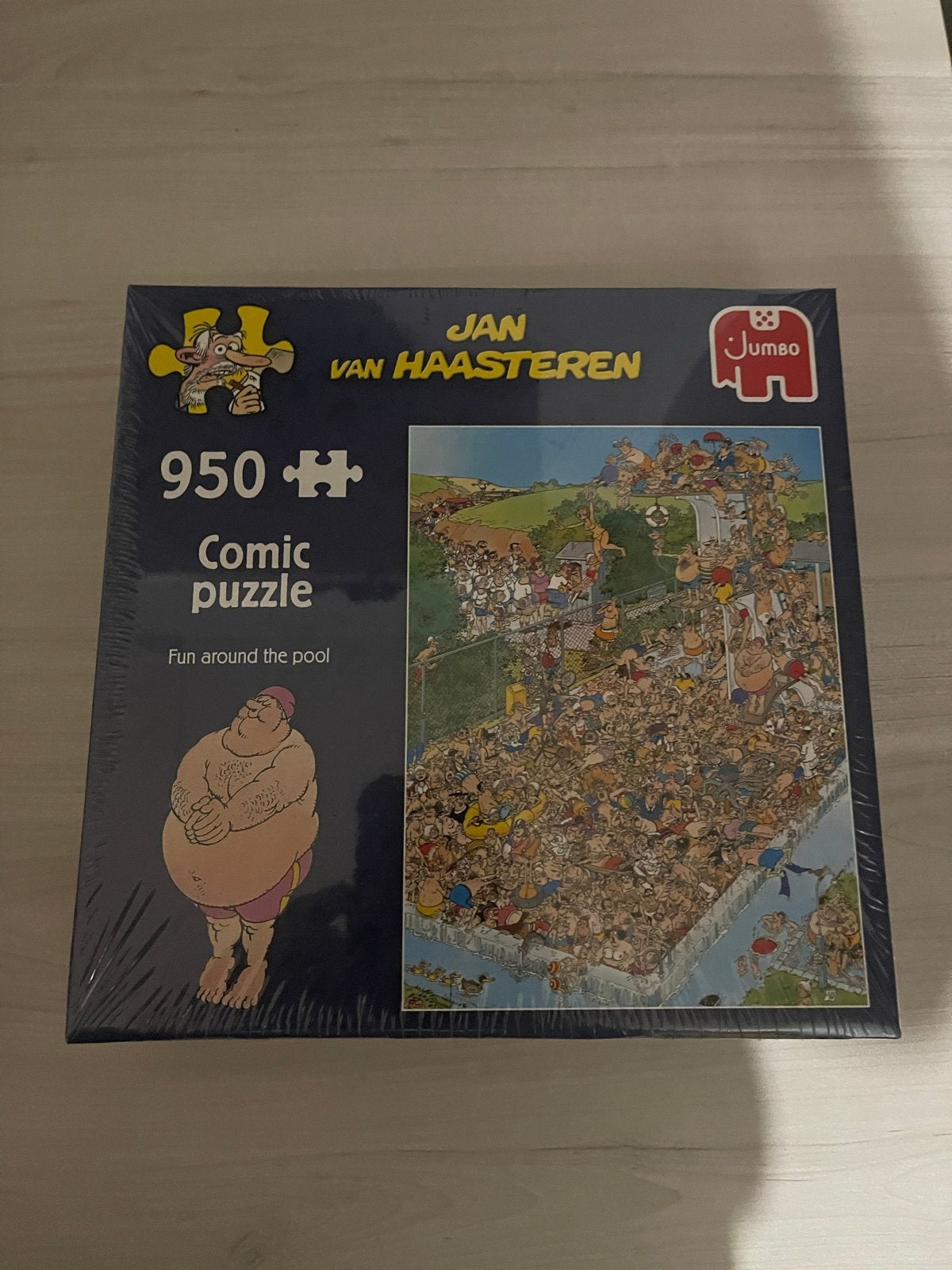 Jan van Haasteren Comic Puzzel - Fun around the pool 950, Ophalen of Verzenden, 500 t/m 1500 stukjes, Nieuw, Legpuzzel
