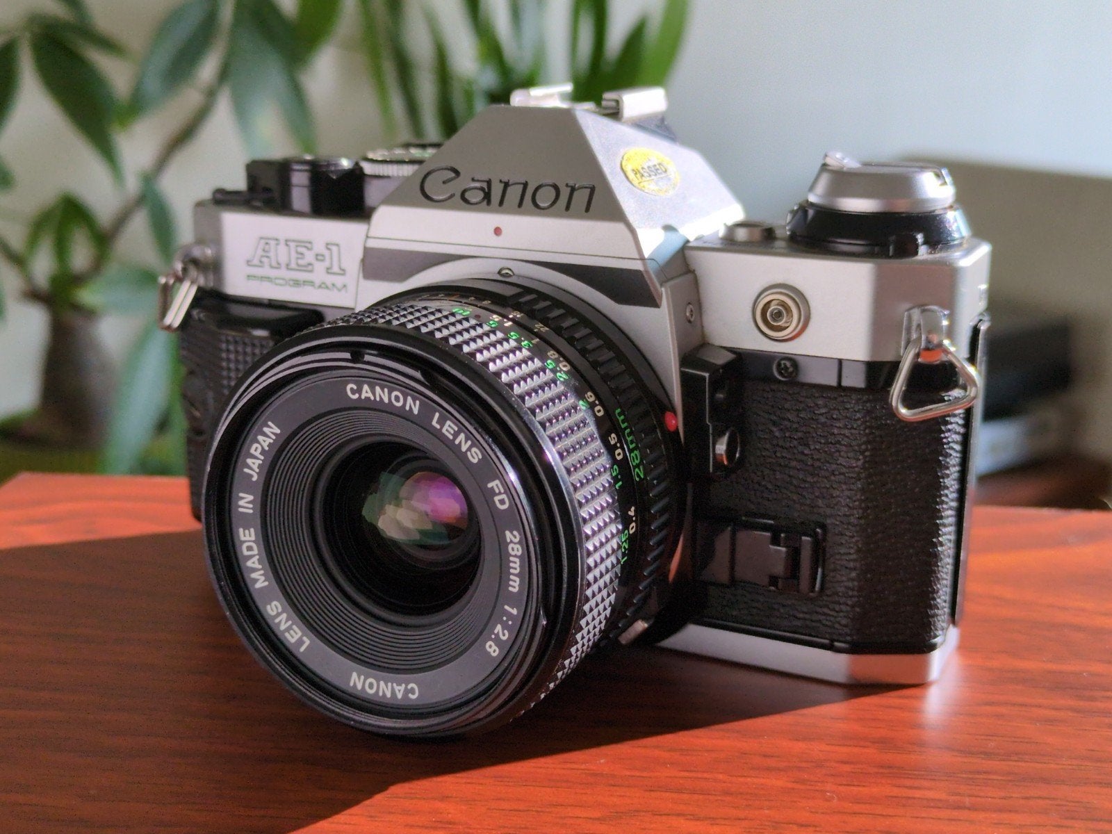 Canon AE-1 incl. Canon FD 28mm f2.8, Audio, Tv en Foto, Fotocamera's Analoog, Ophalen of Verzenden, Spiegelreflex, Canon