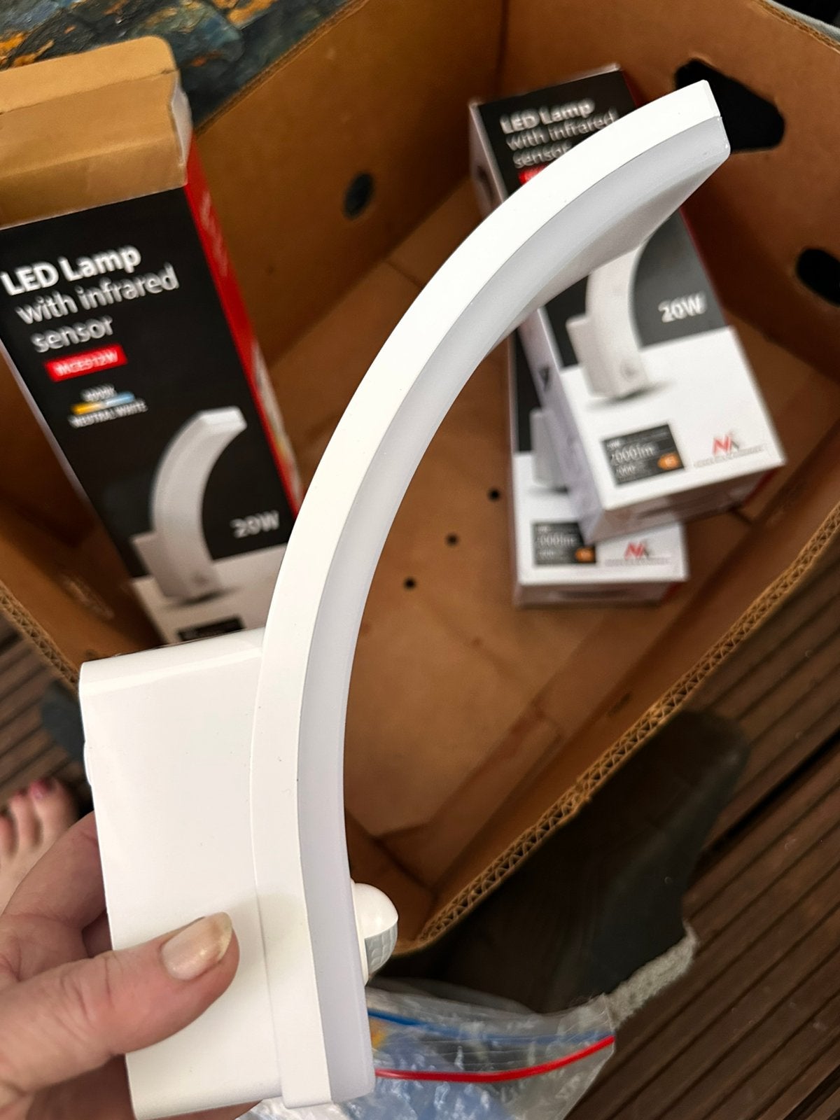 3 nieuwe LED wandlampen met bewegingssensor – 20W – IP65, Wit, Kunststof, Nieuw, Ophalen of Verzenden